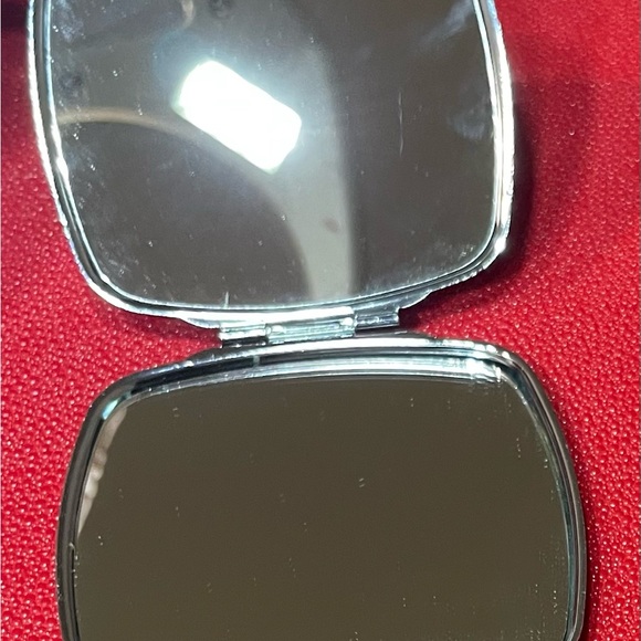 Vintage Monogrammed Compact Mirror - Picture 3 of 3